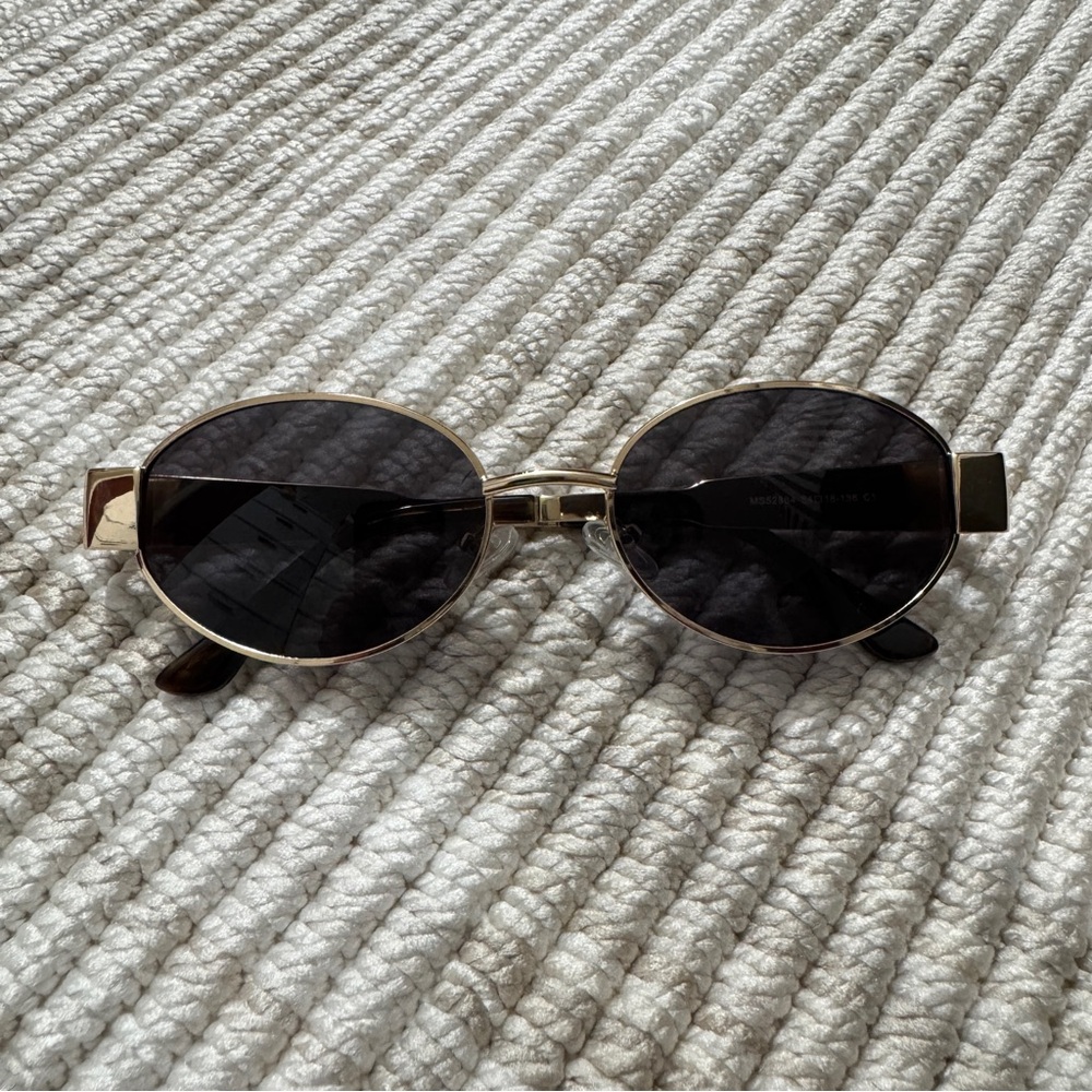 Retro Oval Sunglasses